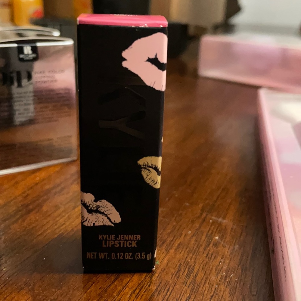 Kylie Jenner lipstick